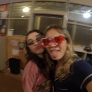 Meet your Posher, Jj